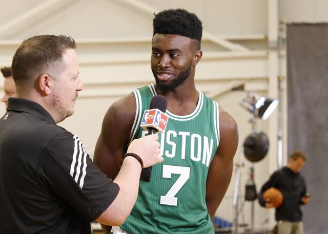 展现出独特 展现出独特