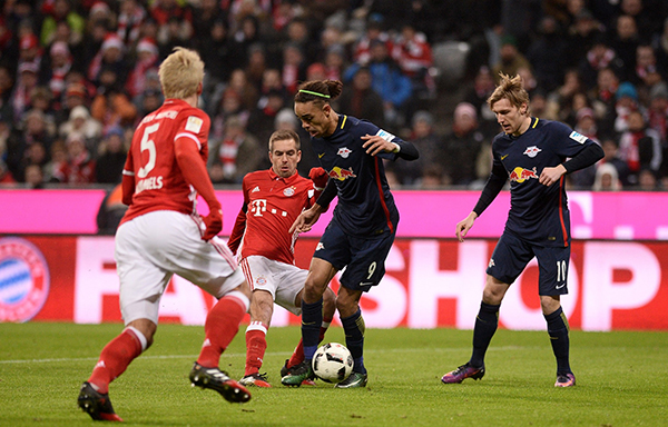 居高不下的 居高不下的