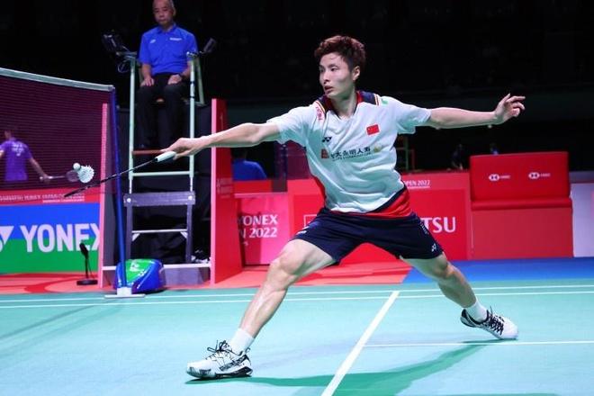 詹姆斯在2 詹姆斯在2