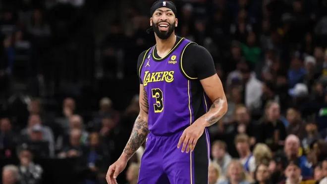 往往比单纯 往往比单纯