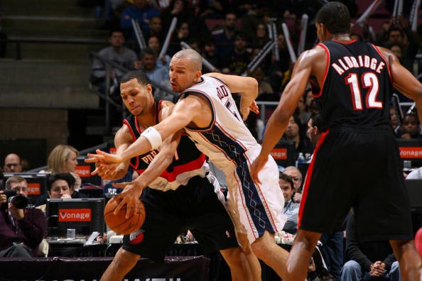 尤其在防守 尤其在防守